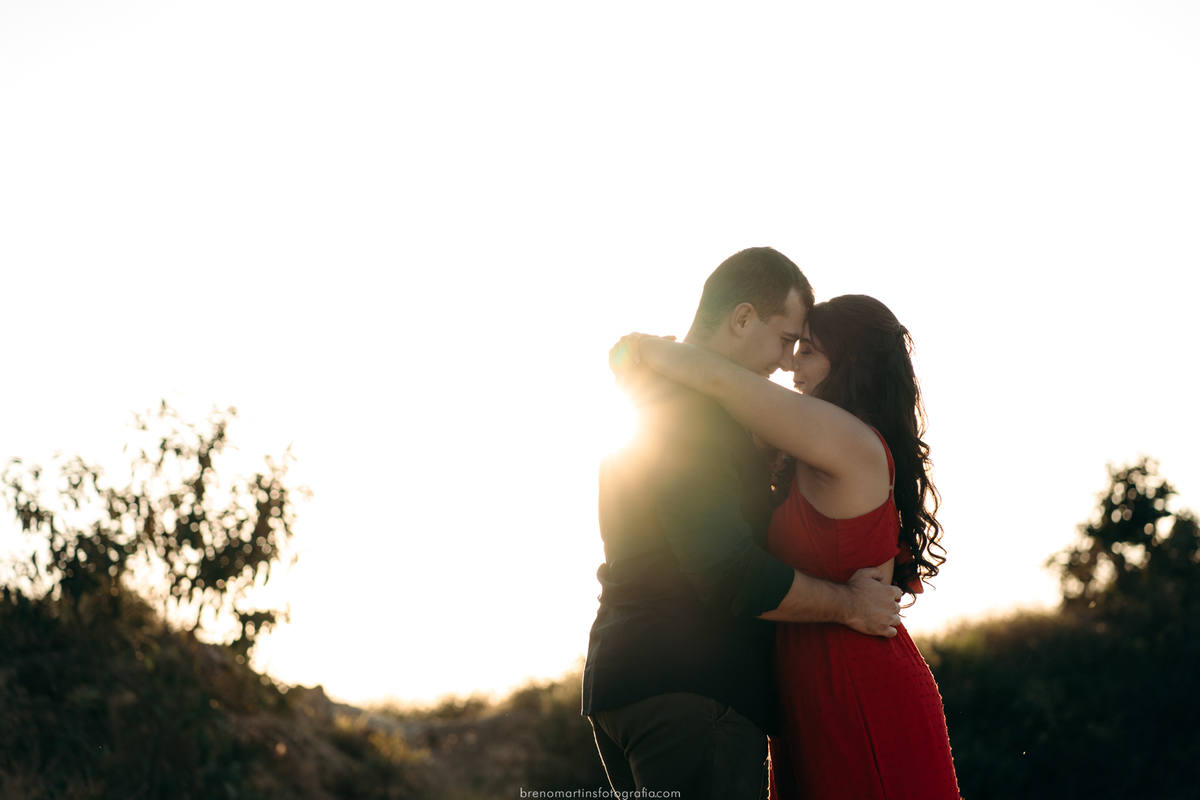 pre-wedding-no-morro-do-capuava-brenomartinsfoto-breno-martins-fotografia-casamento-no-campo-fotografo-sp-interior-lapis-de-noiva-virei-noiva