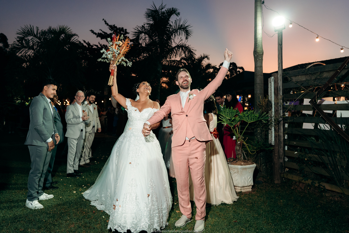 martha-e-felipe-casamento-na-chacara-caminho-de-luz-em-valinhos-sp-brenomartinsfoto-breno-martins-fotografia-casamento-em-valinhos 40.jpg
martha-e-felipe-casamento-na-chacara-caminho-de-luz-em-valinhos-sp-brenomartinsfoto-breno-martins-fotografia-casament