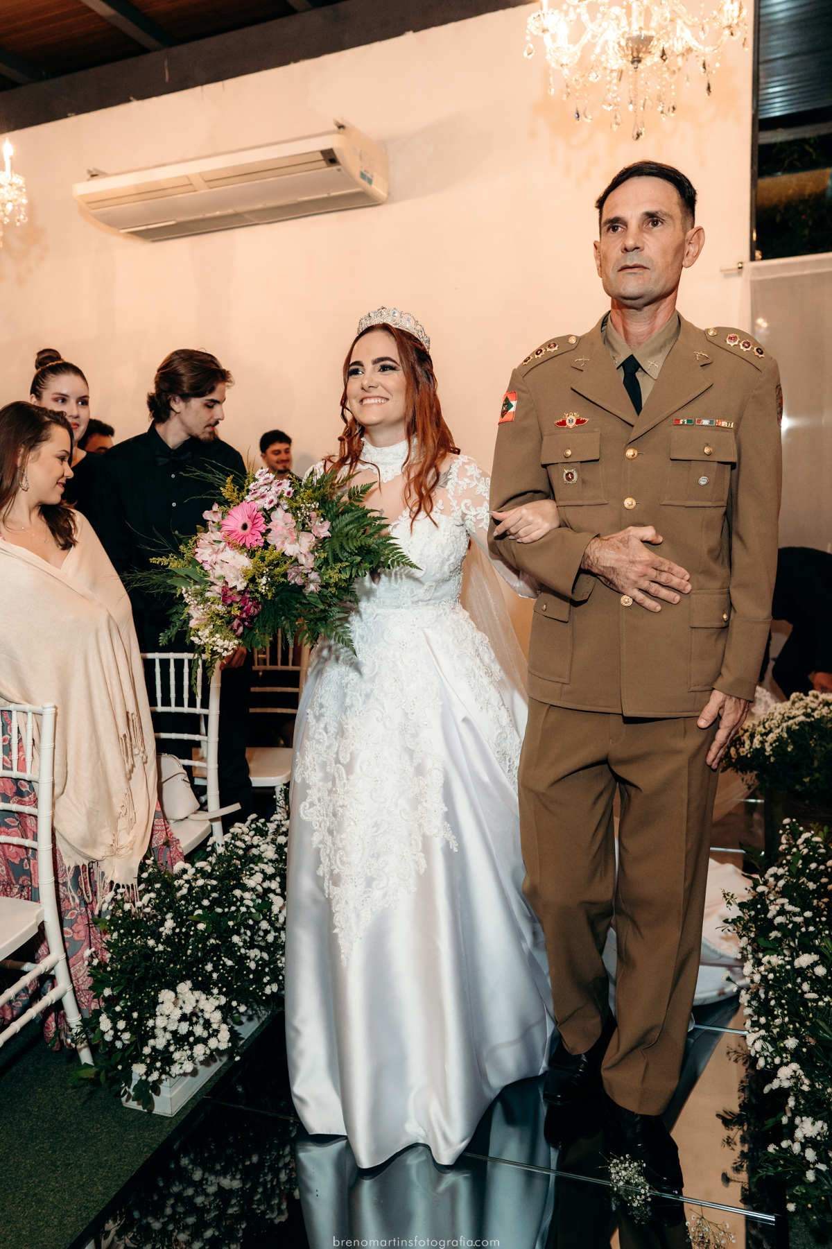 julia-e-koji-casamento-em-florianopolis-indaia-eventos-buffet-indaia-em-floripa-noiva-tatoo-vestido-de-noiva-casamento-buffet-indaia-eventos-brenomartinsfoto