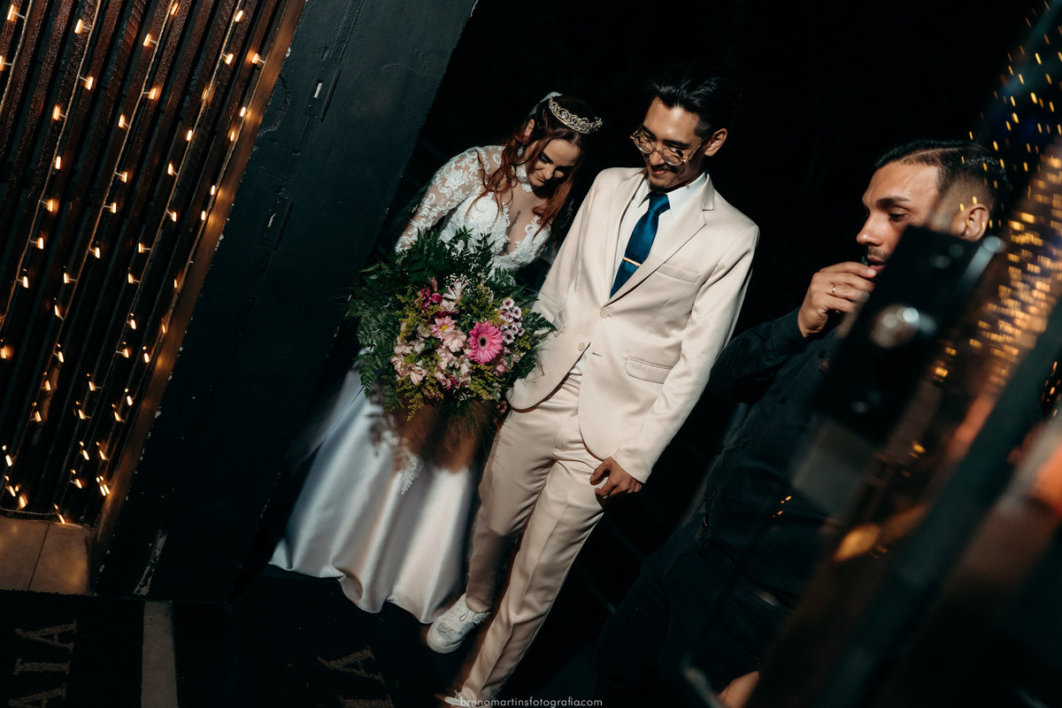 julia-e-koji-casamento-em-florianopolis-indaia-eventos-buffet-indaia-em-floripa-noiva-tatoo-vestido-de-noiva-casamento-buffet-indaia-eventos-brenomartinsfoto