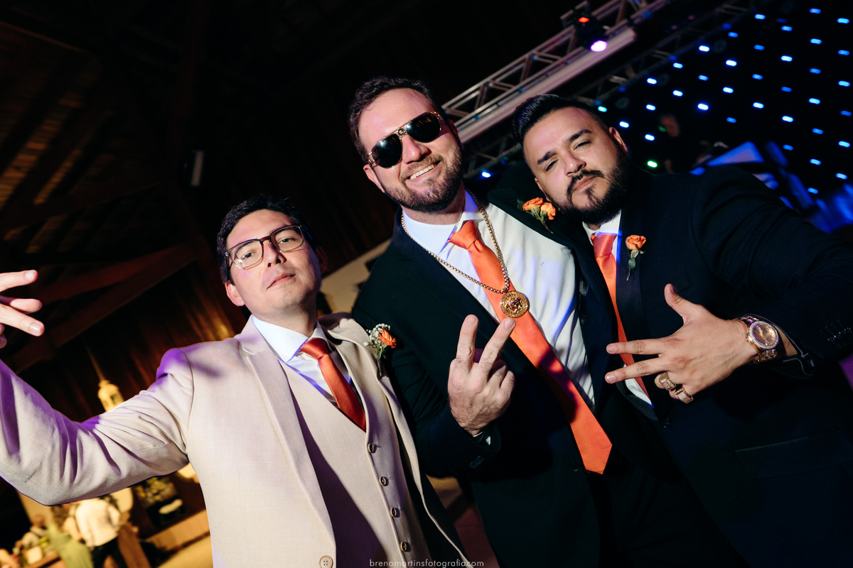 paola-e-silvio-casamento-no-espaco-ravena-garden-mairipora-sp-vestido-de-noiva-pet-no-casamento-brenomartinsfoto-breno-martins-fotografia 