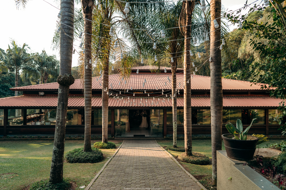 paola-e-silvio-casamento-no-espaco-ravena-garden-mairipora-sp-vestido-de-noiva-pet-no-casamento-brenomartinsfoto-breno-martins-fotografia 