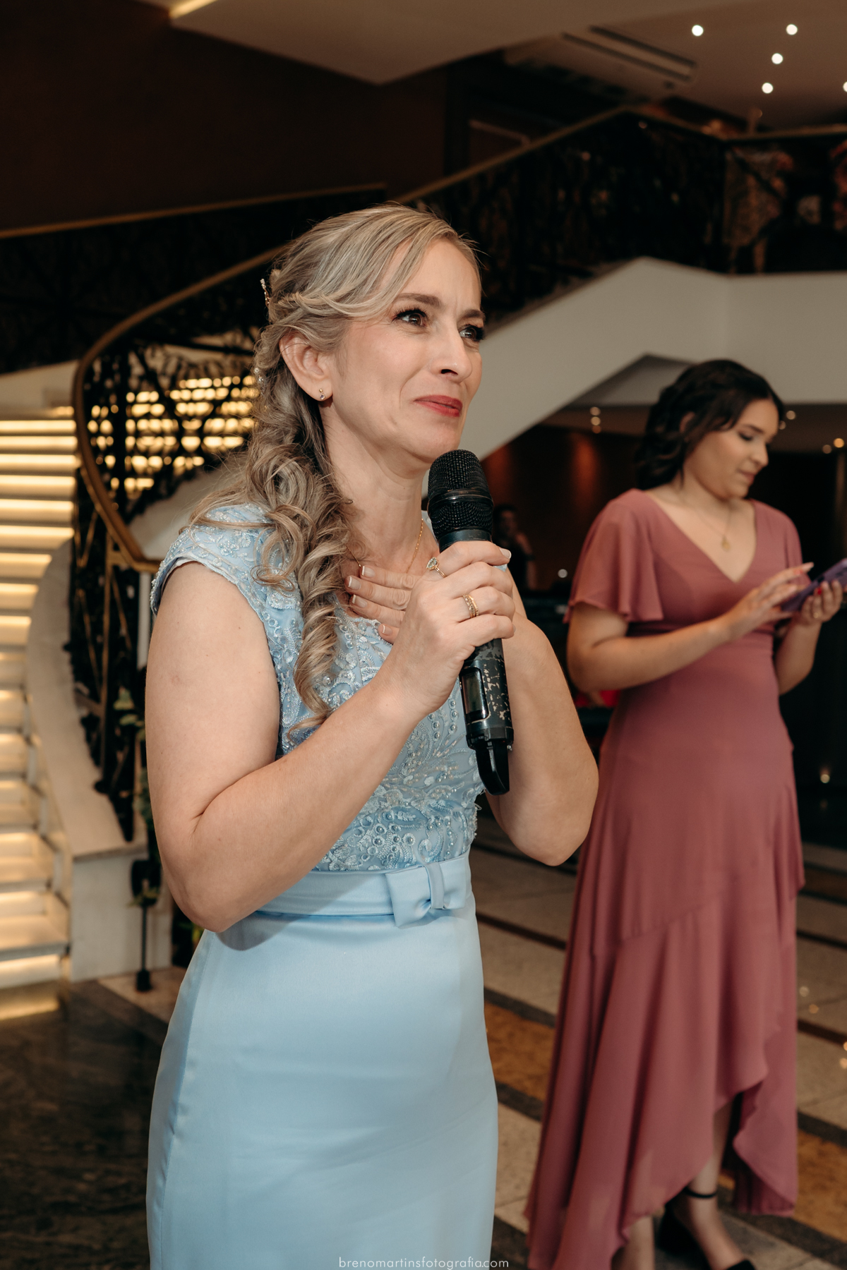 rebecca-e-victor-casamento-na mansao-arabesque-templo-de-sao-paulo-making-of-noiva-breno-martins-fotografia-breno-martins-foto-buffet-evento-perfeito 