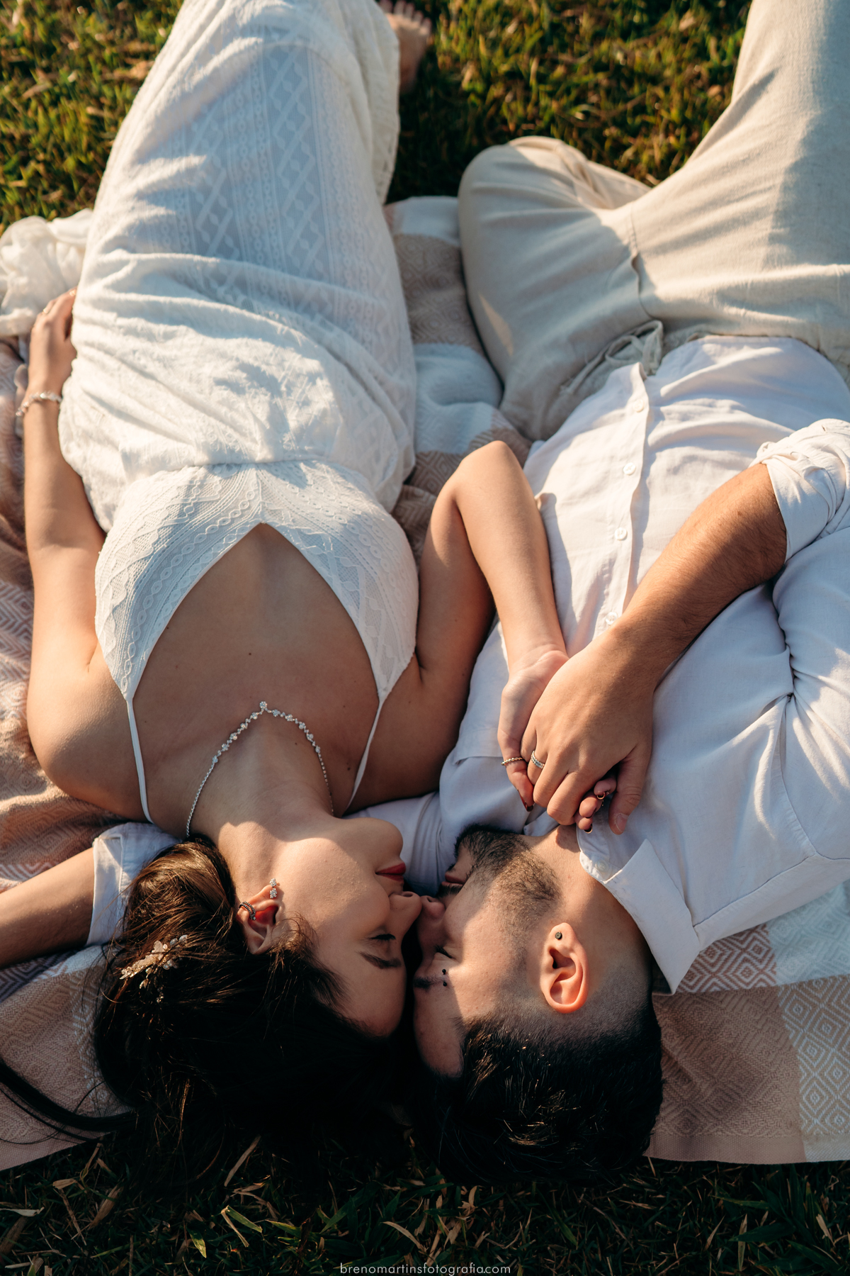 ingrid-e-matheus-pre-wedding-de-manhazinha-nascer-do-sol-pre-wedding-breno-martins-foto-morro-do-capuava