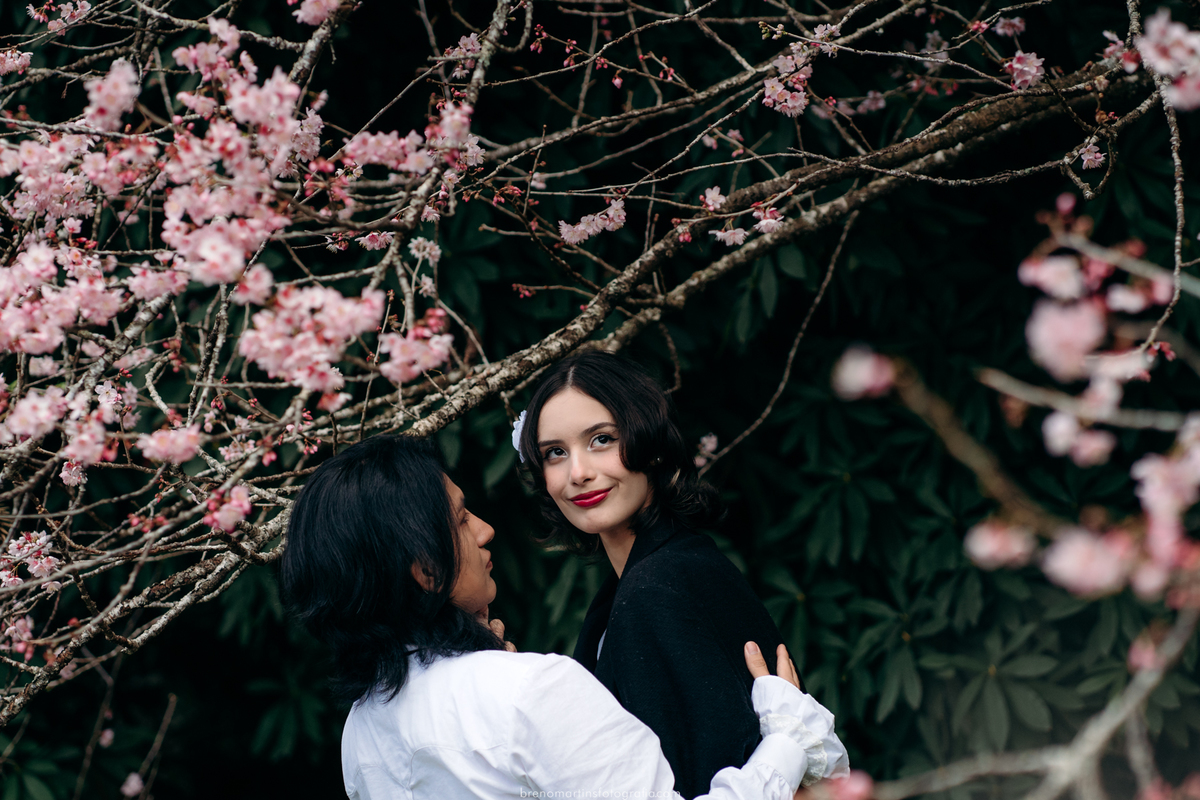 stefane-e-esau-pre-wedding-no-parque-das-cerejeiras-em-campos-do-jordao-sp-brenomartinsfoto-breno-martins-fotografia