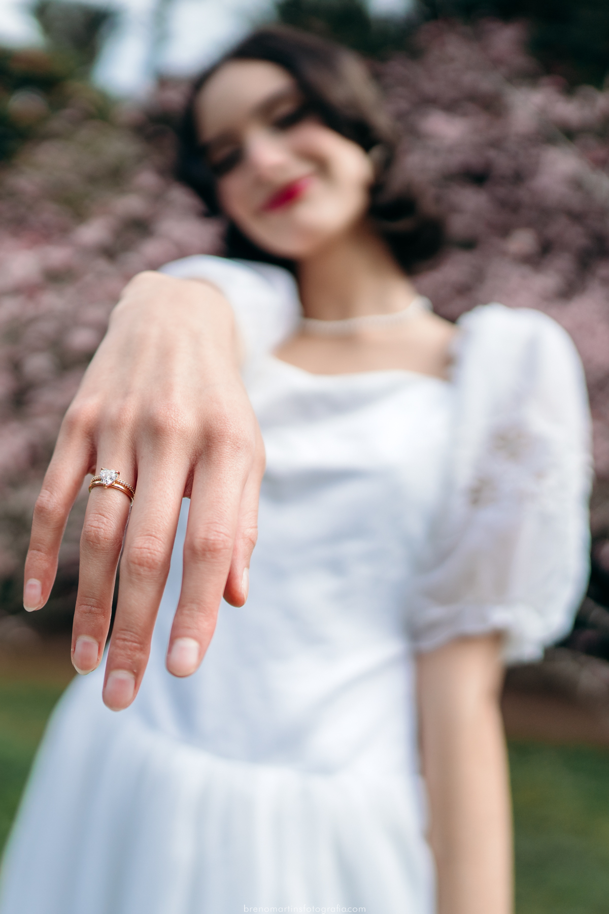 stefane-e-esau-pre-wedding-no-parque-das-cerejeiras-em-campos-do-jordao-sp-brenomartinsfoto-breno-martins-fotografia