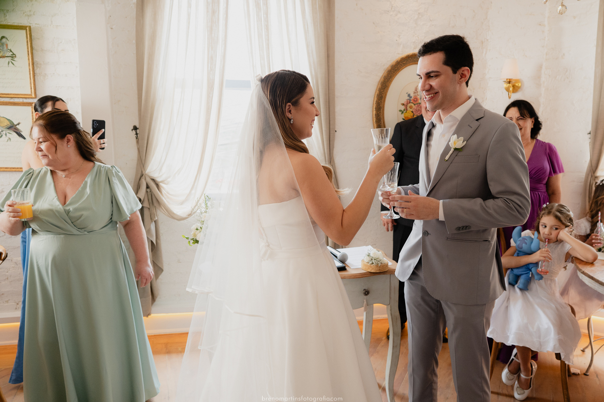 taty-e-lucas-making-of-boutique-casamento-na-casinha-quintal-breno-martins-fotografia-brenomartinsfoto 