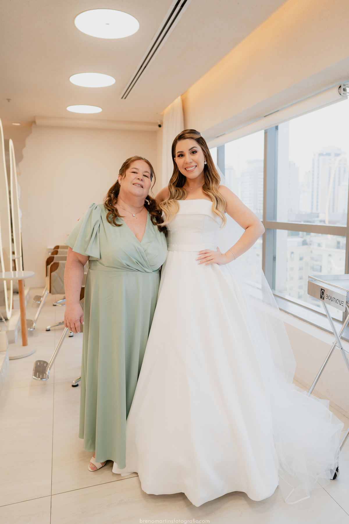 taty-e-lucas-making-of-boutique-casamento-na-casinha-quintal-breno-martins-fotografia-brenomartinsfoto 