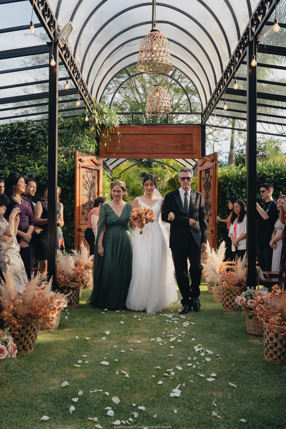 victoria-e-leonardo-casamento-na-chacara-vem-viver-sorocaba-votorantim-brenomartinsfoto-casamento-de-tarde-por-do-sol-vem-viver-casar-em-sorocaba-breno-martins 