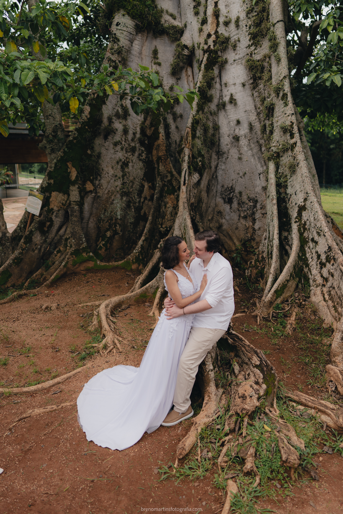 gabriela-e-joshua-e-pre-wedding-no-swiss-park-em-campinas-brenomartinsfoto1