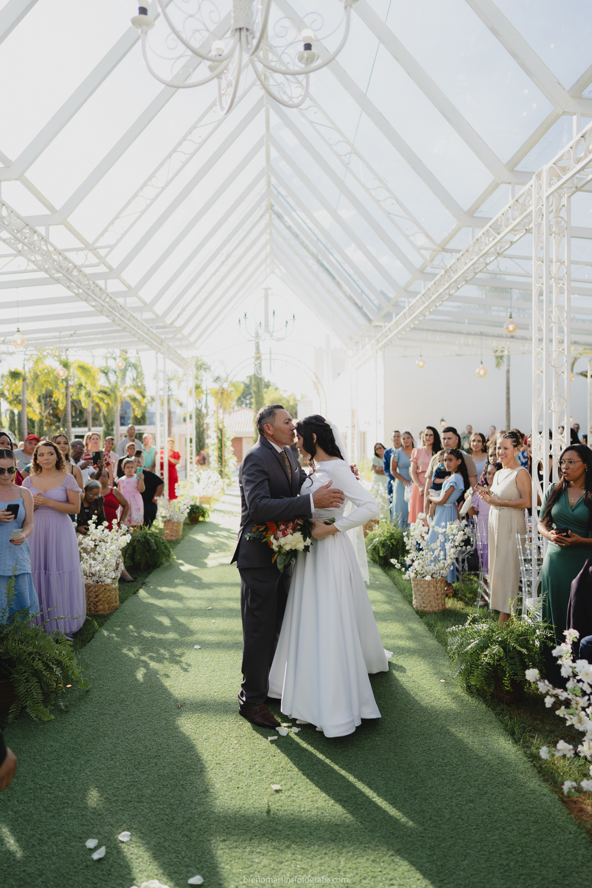 roseane-e-jonathan-casamento-no-chateau-de-lumiere-em-elias-fausto-brenomartinsfoto-alameda-dasflores-120-elias-fausto 