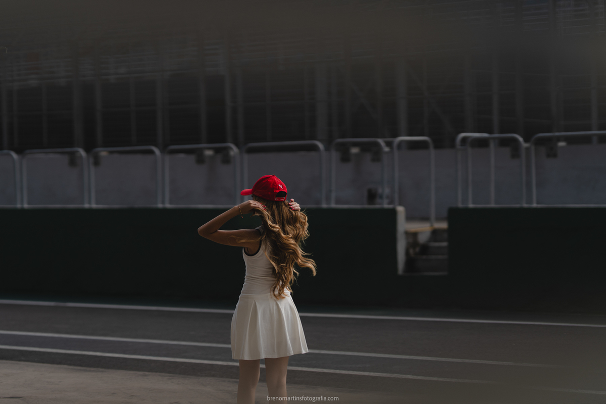 maria-clara-sessao-15-anos-no-autodromo-de-interlagos-brenomartinsfoto-breno-martins-fotografia-formula-1-interlagos 