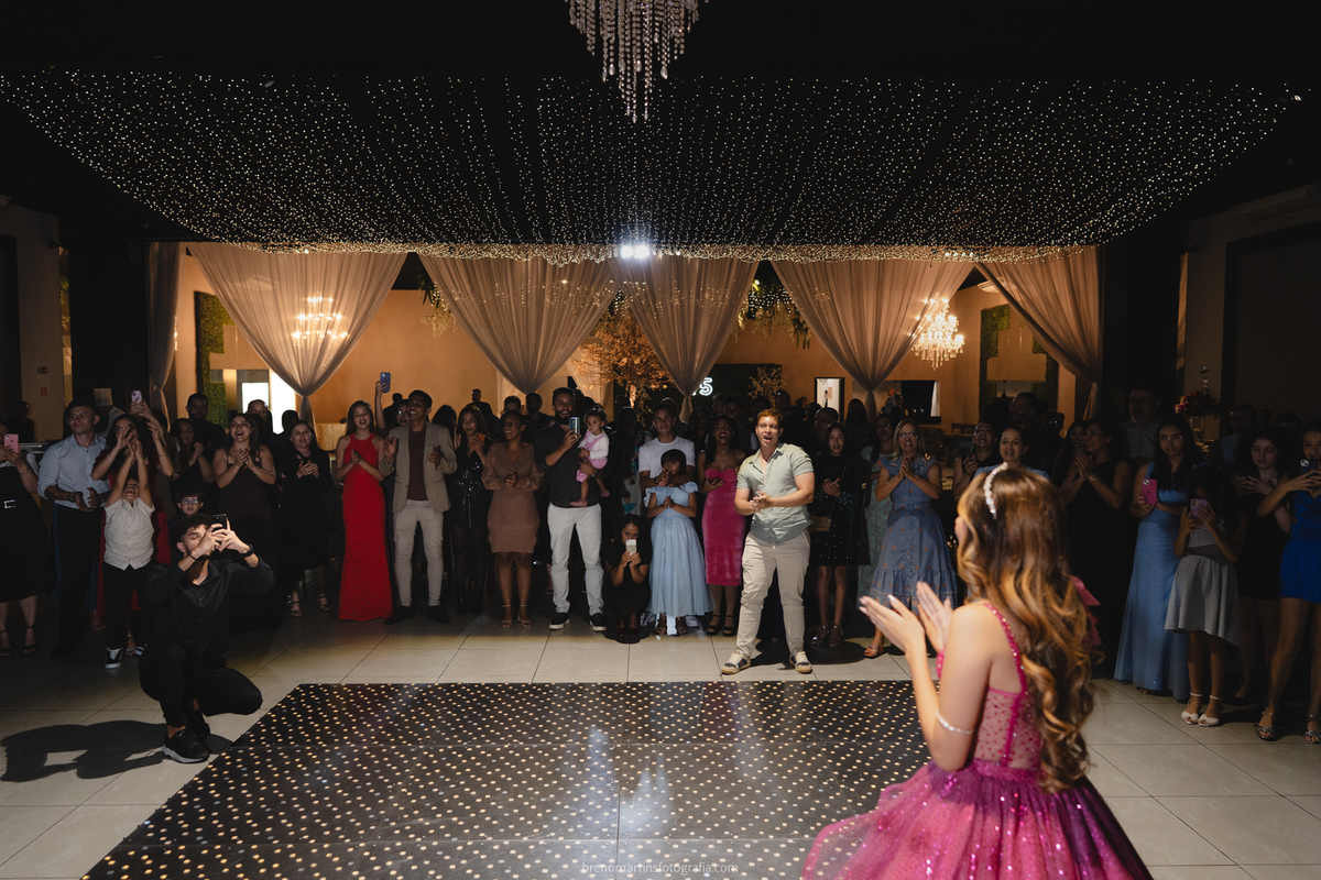 maria-clara-aniversario-de-15-anos-na-vila-baruc-breno-martins-foto-mari-xv 