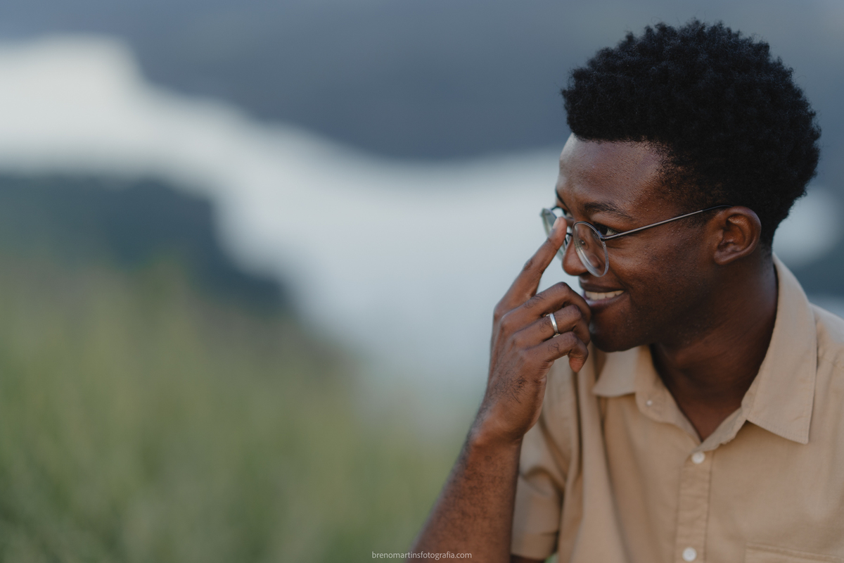 ana-laura-e-jonas-brenomartinsfoto-pre-wedding-no-morro-do-capuava-de-tarde-breno-martins-fotografia-pirapora-do-bom-jesus-pre-casamento