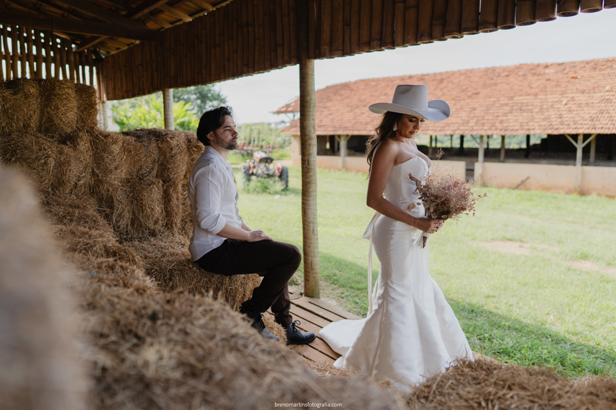 waytfa-e-leandro-pre-wedding-em-holambra-cidade-das-flores-@brenomartinsfoto-sitio-essencia-do-campo-holambra - 