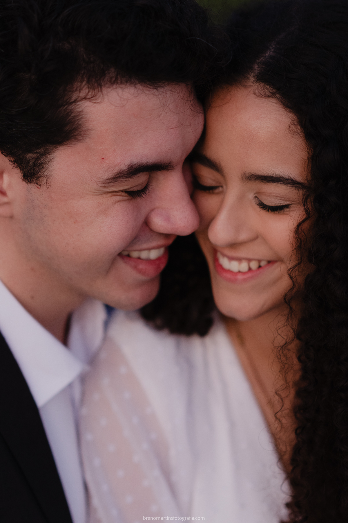 helena-e-braian-pre-wedding-no-morro-do-capuava-pre-wedding-na-montanha-brenomartinsfoto-breno-martins-fotografia