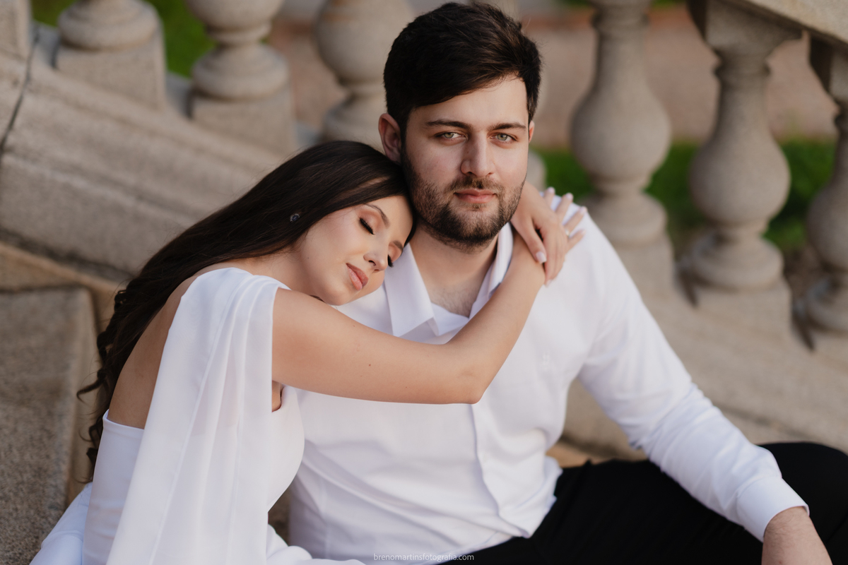 rafaela-e-eduardo-pre-wedding-no-museu-do-ipirangra-brenomartinsfoto-breno-martins-fotografia 
