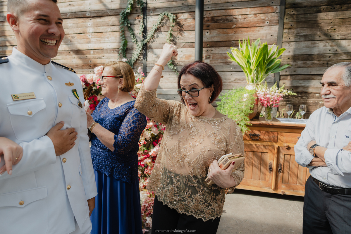 giovanna-e-felipe-casamento-no-jardim-secreto-sitio-sao-jorge-brenomartinsfoto-casamento-de-dia-vestido-de-noiva-