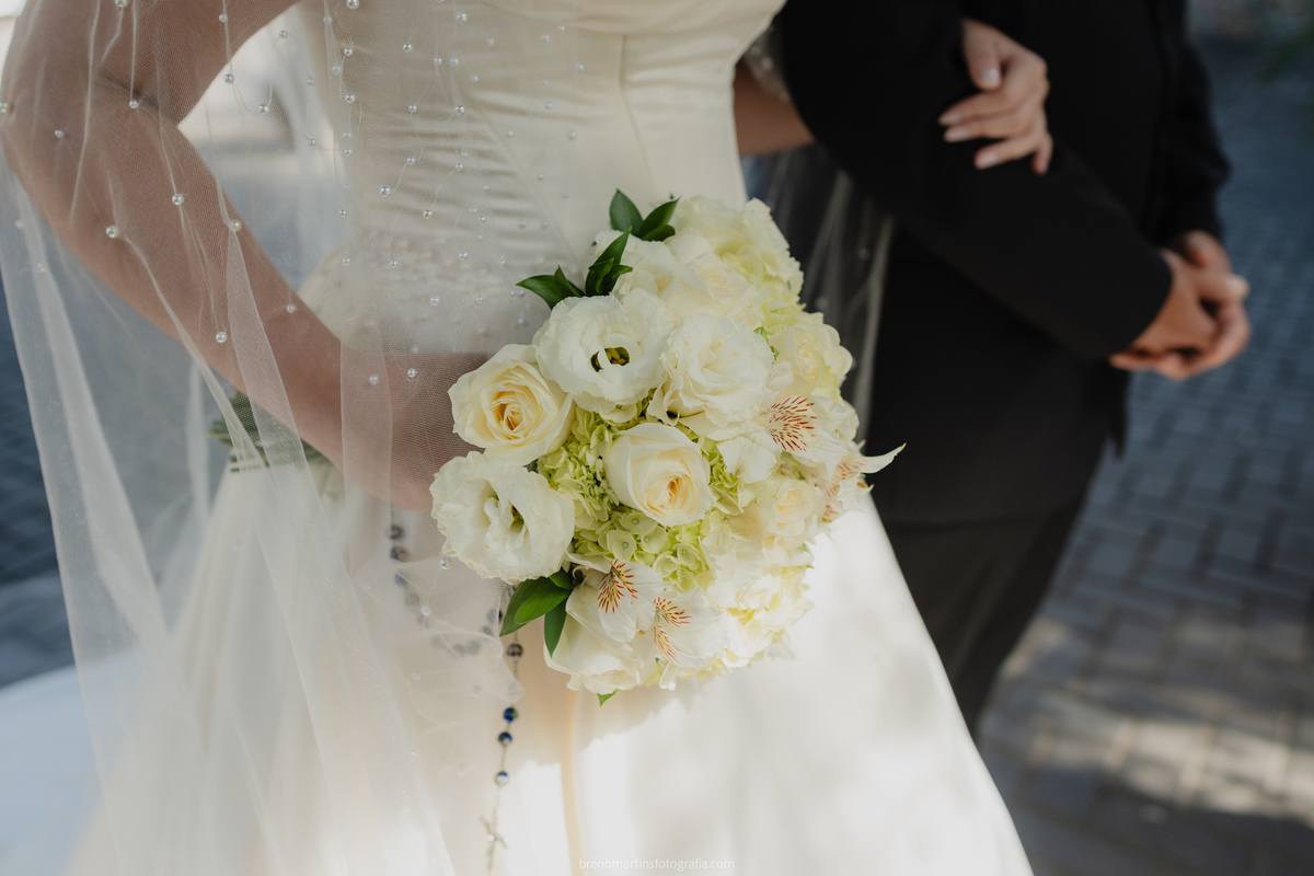 giovanna-e-felipe-casamento-no-jardim-secreto-sitio-sao-jorge-brenomartinsfoto-casamento-de-dia-vestido-de-noiva-