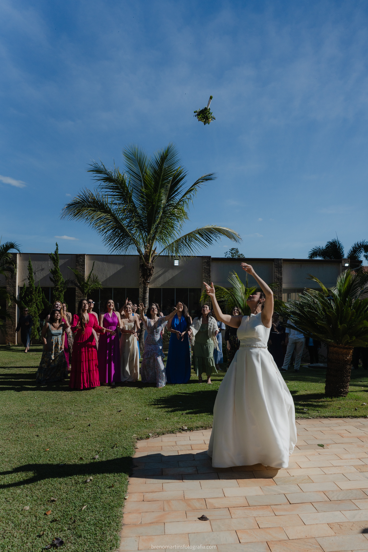 thais-e-lucas-casamento-no-recanto-dos-passaros-em-hortolandia-breno-martins-fotografia-brenomartinsfoto