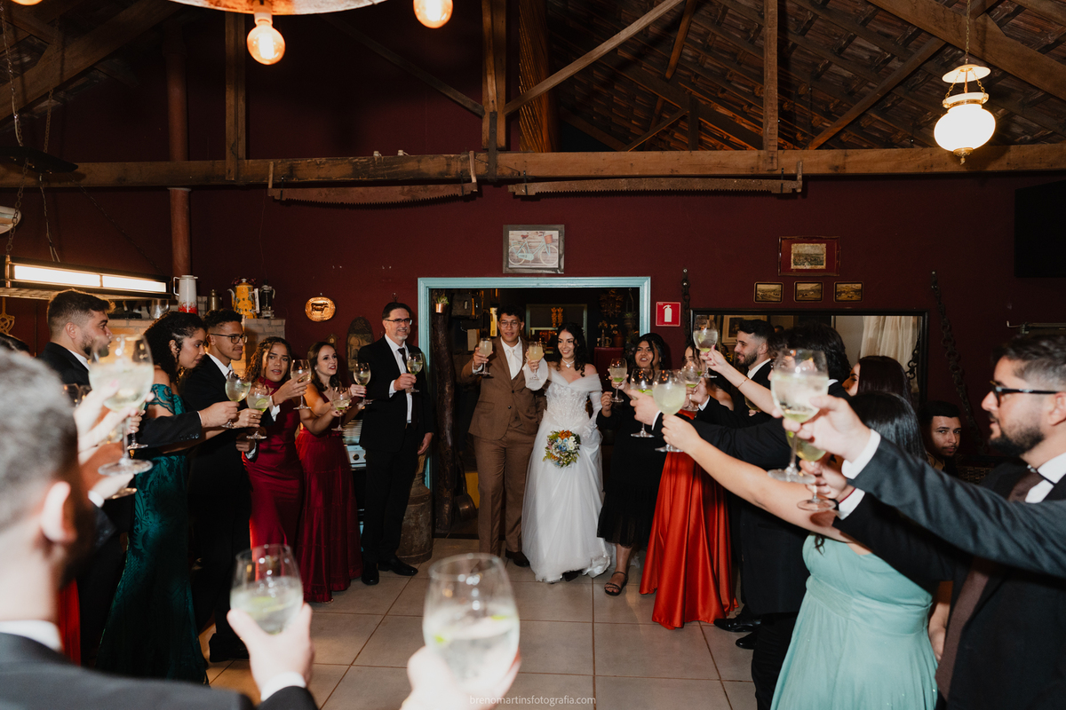 larissa-e-roab-casamento-em-araraquara-emporio-na-fazenda-brenomartinsfotografia