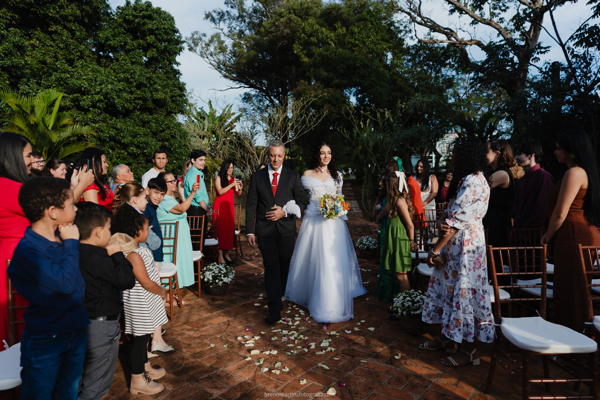 larissa-e-roab-casamento-em-araraquara-emporio-na-fazenda-brenomartinsfotografia