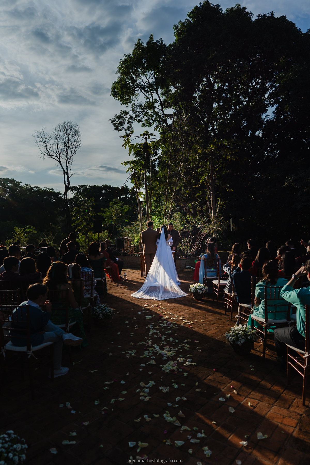 larissa-e-roab-casamento-em-araraquara-emporio-na-fazenda-brenomartinsfotografia