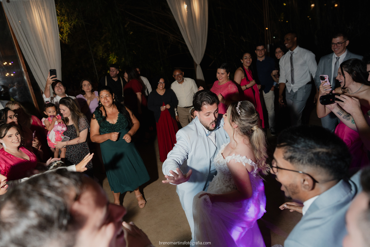 camila-marcos-lindo-casamento-no-canto-das-aguas-mairipora-sp