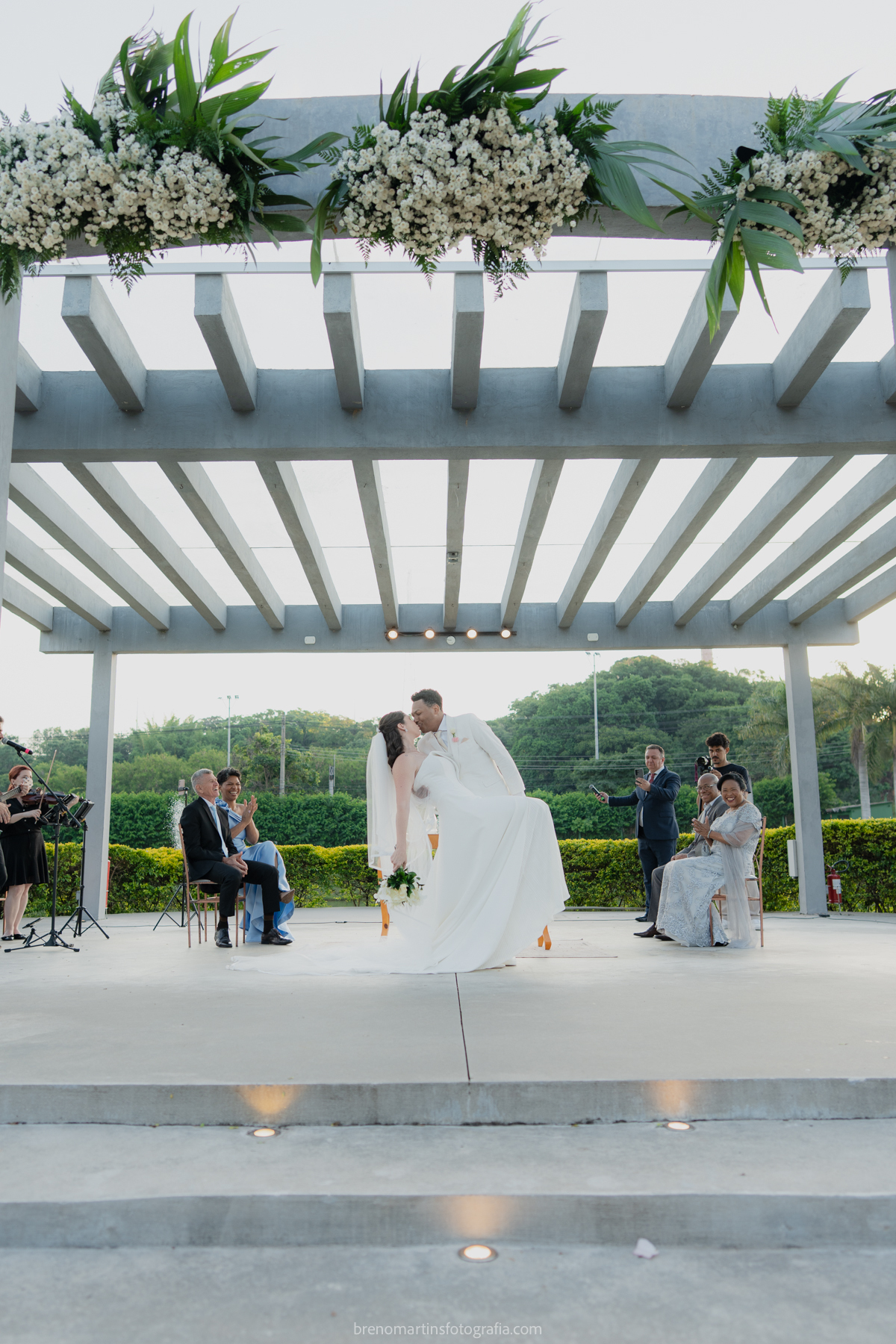 gisela-e-cesar-casamento-na-lagoa-santa-rita-brenomartinsfoto-