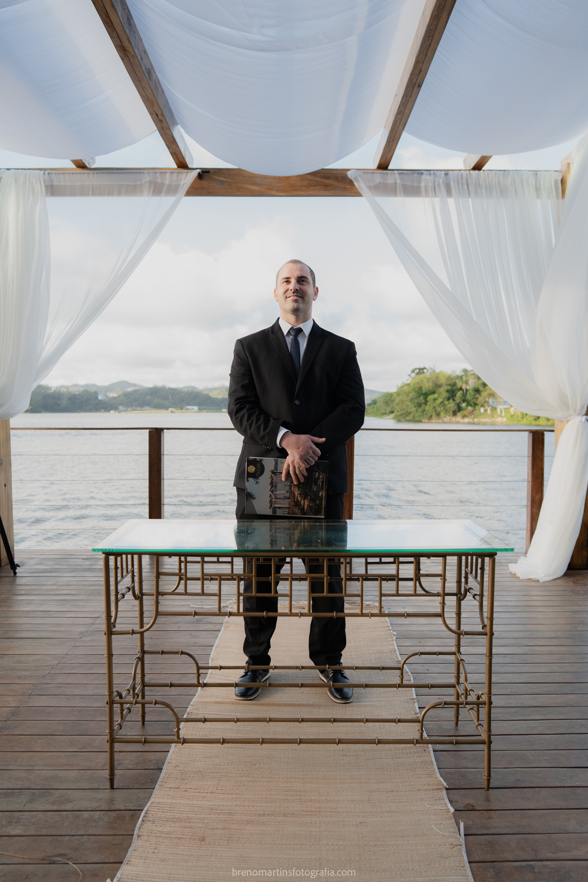 camily-e-brayan-casamento-no-recanto-santa-rita-vestido-de-noiva-making-of-noiva-janela-brenomartinsfoto