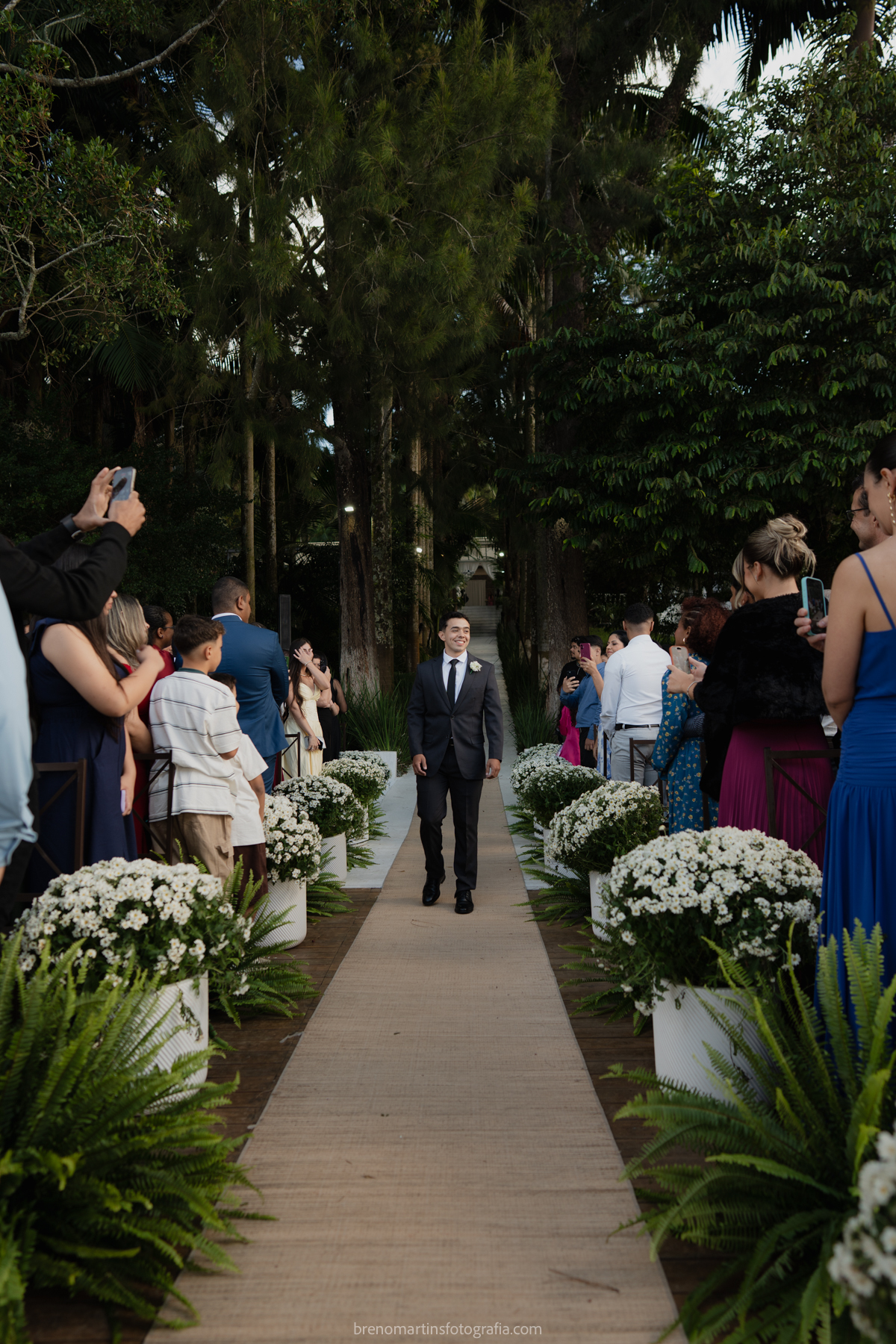 camily-e-brayan-casamento-no-recanto-santa-rita-vestido-de-noiva-making-of-noiva-janela-brenomartinsfoto