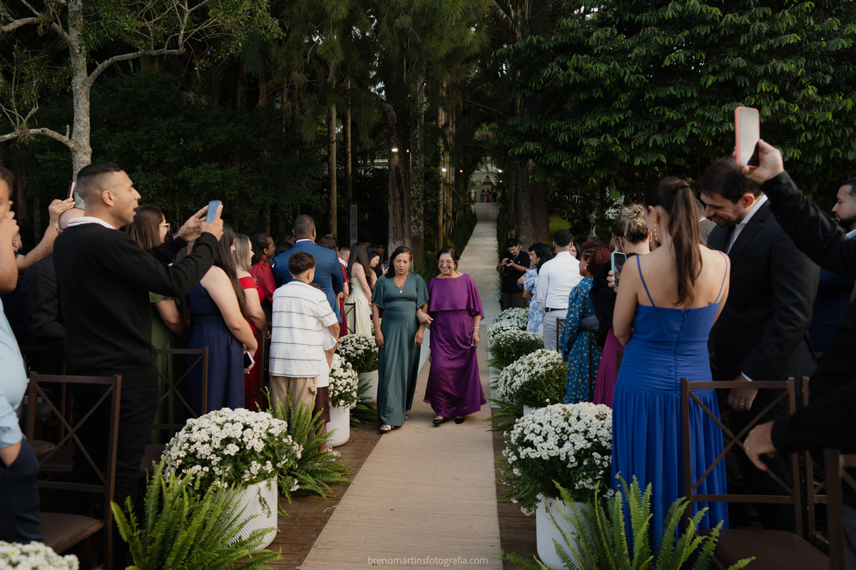 camily-e-brayan-casamento-no-recanto-santa-rita-vestido-de-noiva-making-of-noiva-janela-brenomartinsfoto