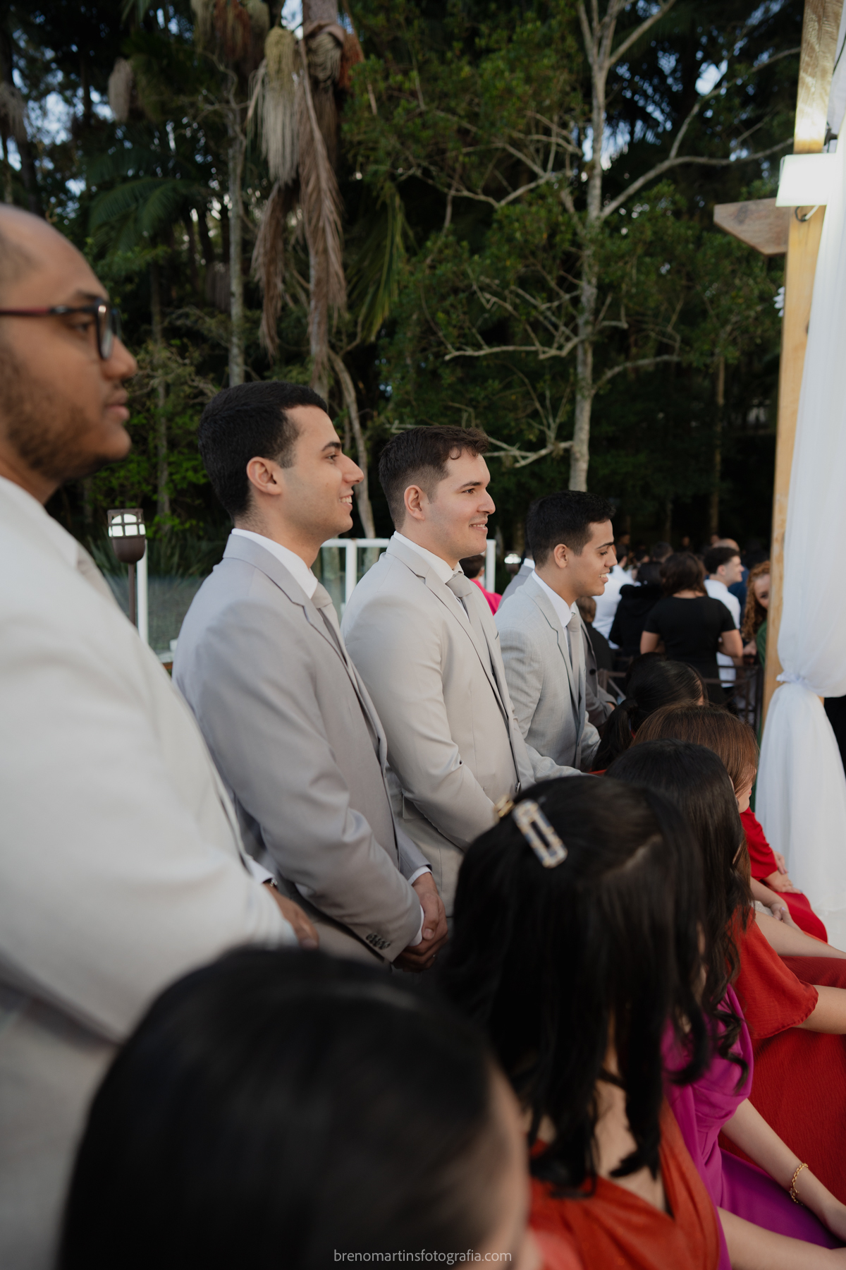 camily-e-brayan-casamento-no-recanto-santa-rita-vestido-de-noiva-making-of-noiva-janela-brenomartinsfoto