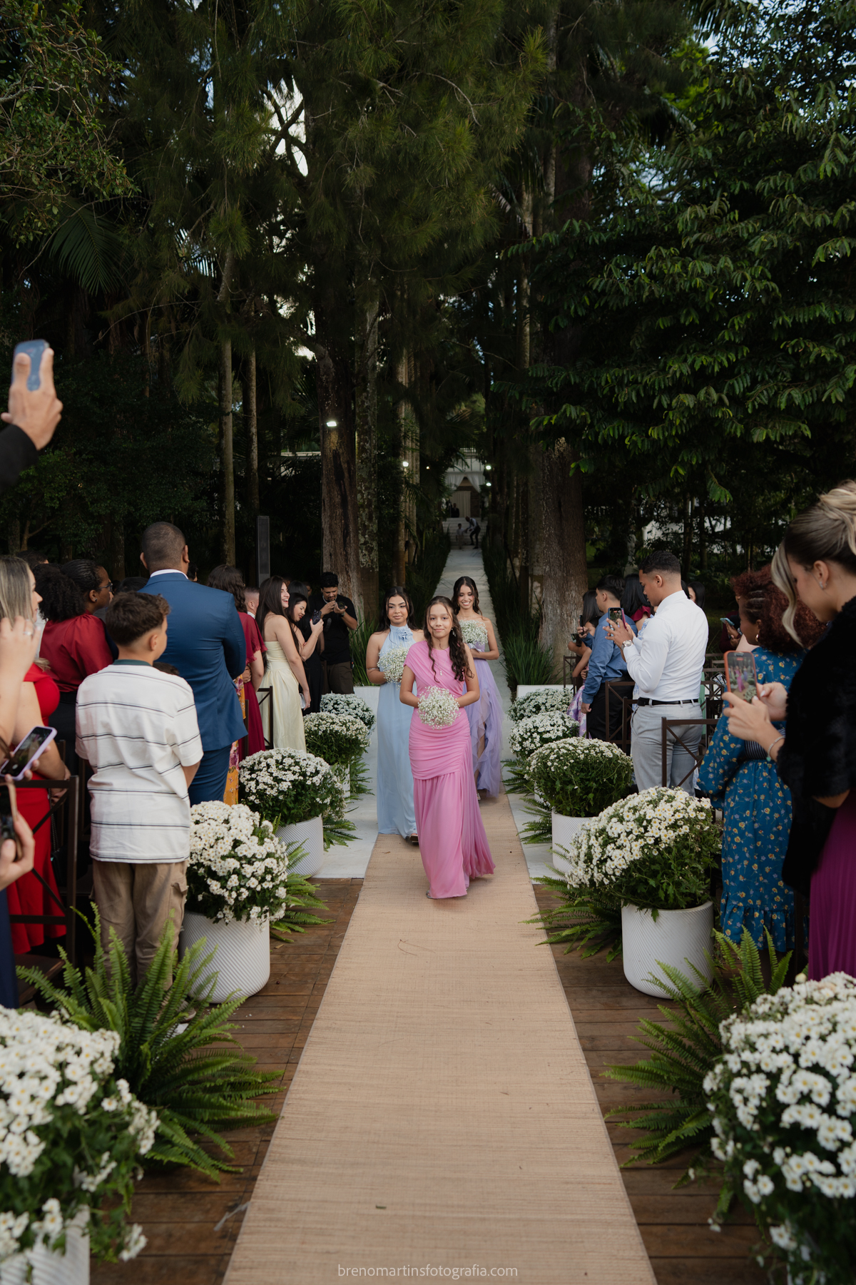 camily-e-brayan-casamento-no-recanto-santa-rita-vestido-de-noiva-making-of-noiva-janela-brenomartinsfoto