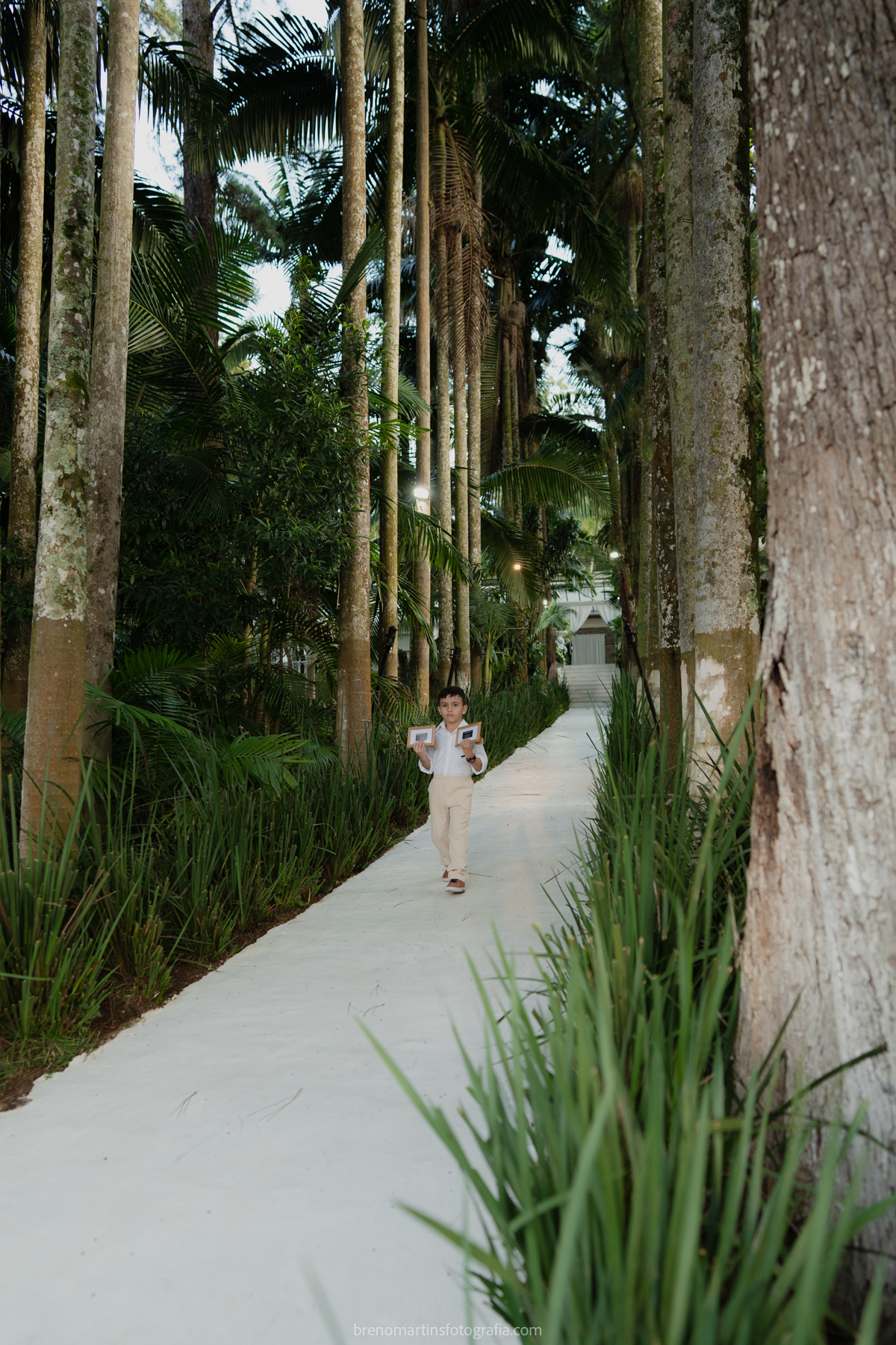 camily-e-brayan-casamento-no-recanto-santa-rita-vestido-de-noiva-making-of-noiva-janela-brenomartinsfoto