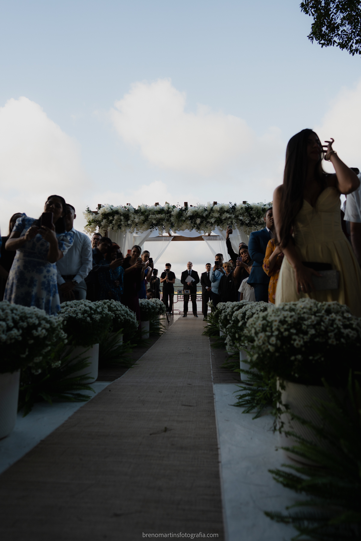 camily-e-brayan-casamento-no-recanto-santa-rita-vestido-de-noiva-making-of-noiva-janela-brenomartinsfoto