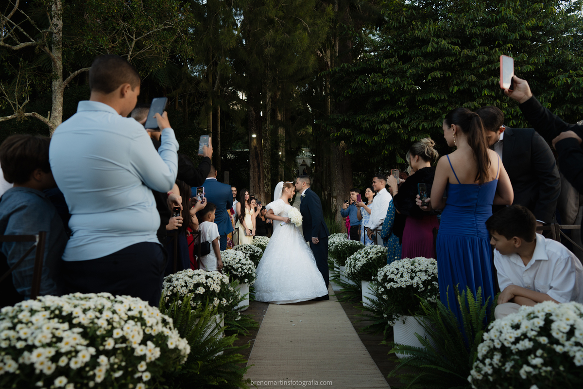 camily-e-brayan-casamento-no-recanto-santa-rita-vestido-de-noiva-making-of-noiva-janela-brenomartinsfoto