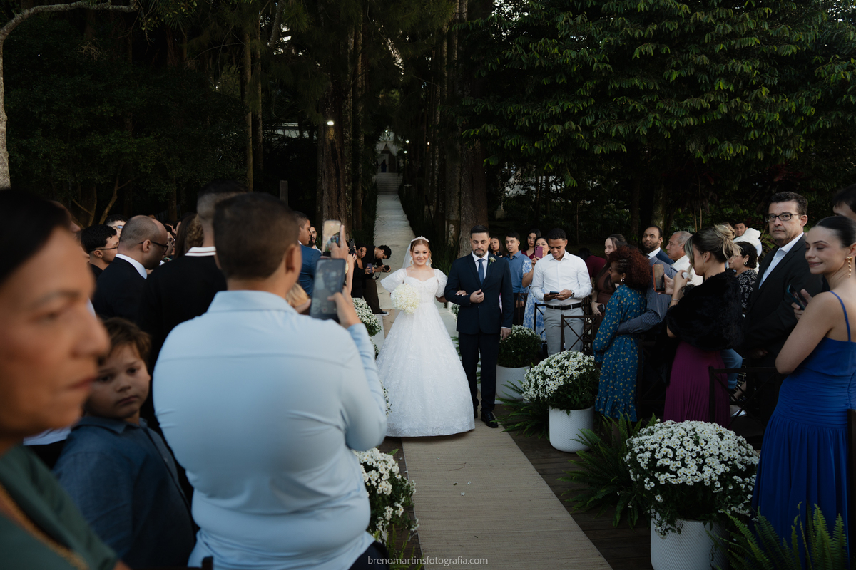 camily-e-brayan-casamento-no-recanto-santa-rita-vestido-de-noiva-making-of-noiva-janela-brenomartinsfoto