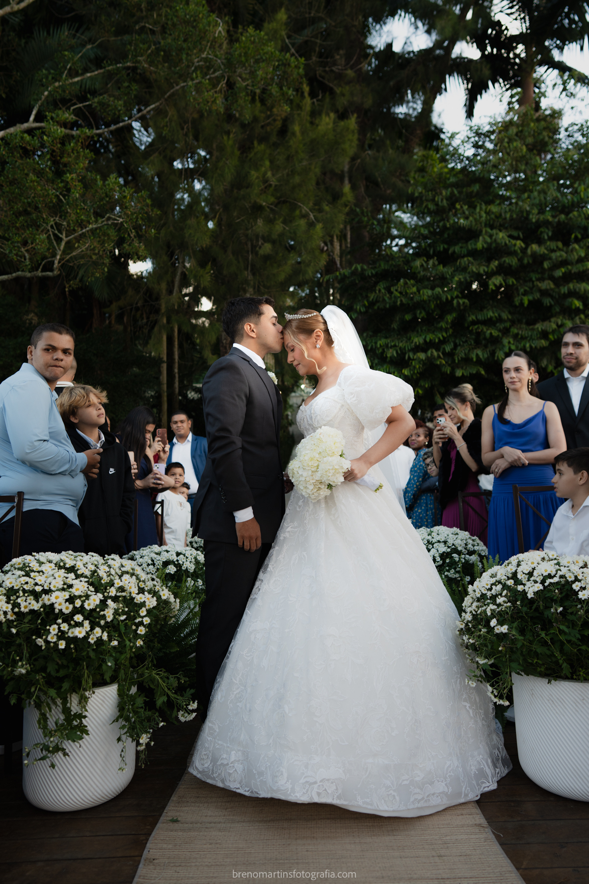 camily-e-brayan-casamento-no-recanto-santa-rita-vestido-de-noiva-making-of-noiva-janela-brenomartinsfoto