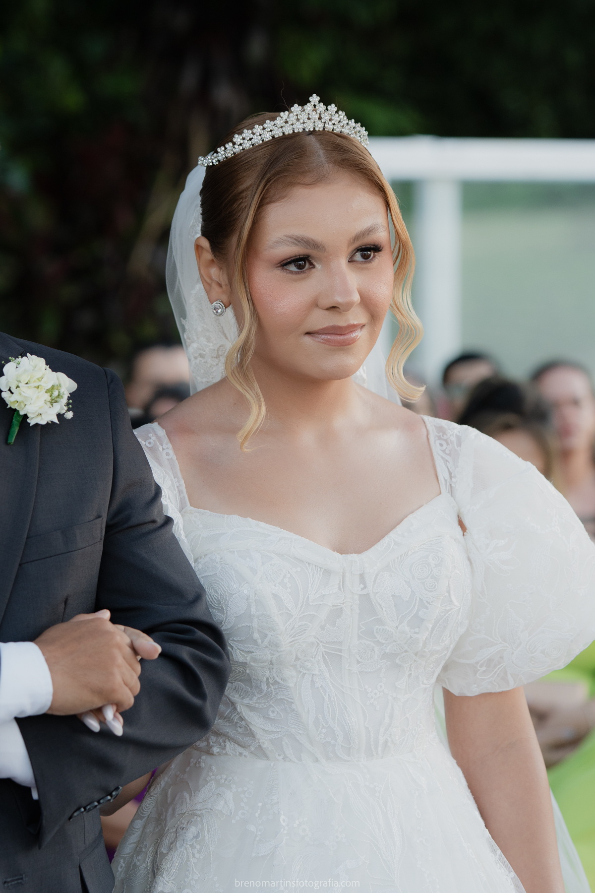 camily-e-brayan-casamento-no-recanto-santa-rita-vestido-de-noiva-making-of-noiva-janela-brenomartinsfoto