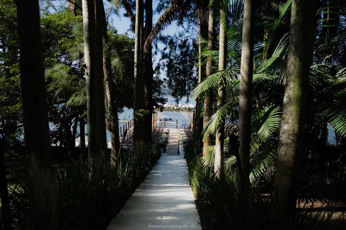 camily-e-brayan-casamento-no-recanto-santa-rita-vestido-de-noiva-making-of-noiva-janela-brenomartinsfoto