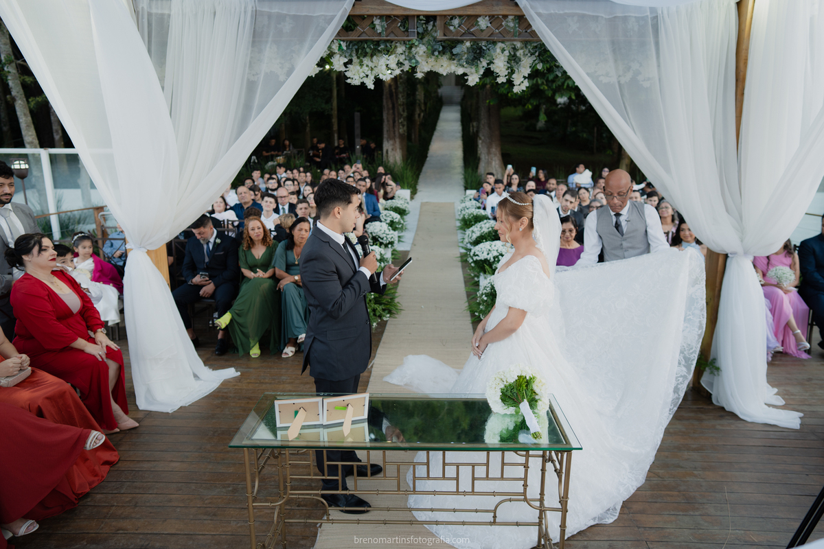 camily-e-brayan-casamento-no-recanto-santa-rita-vestido-de-noiva-making-of-noiva-janela-brenomartinsfoto