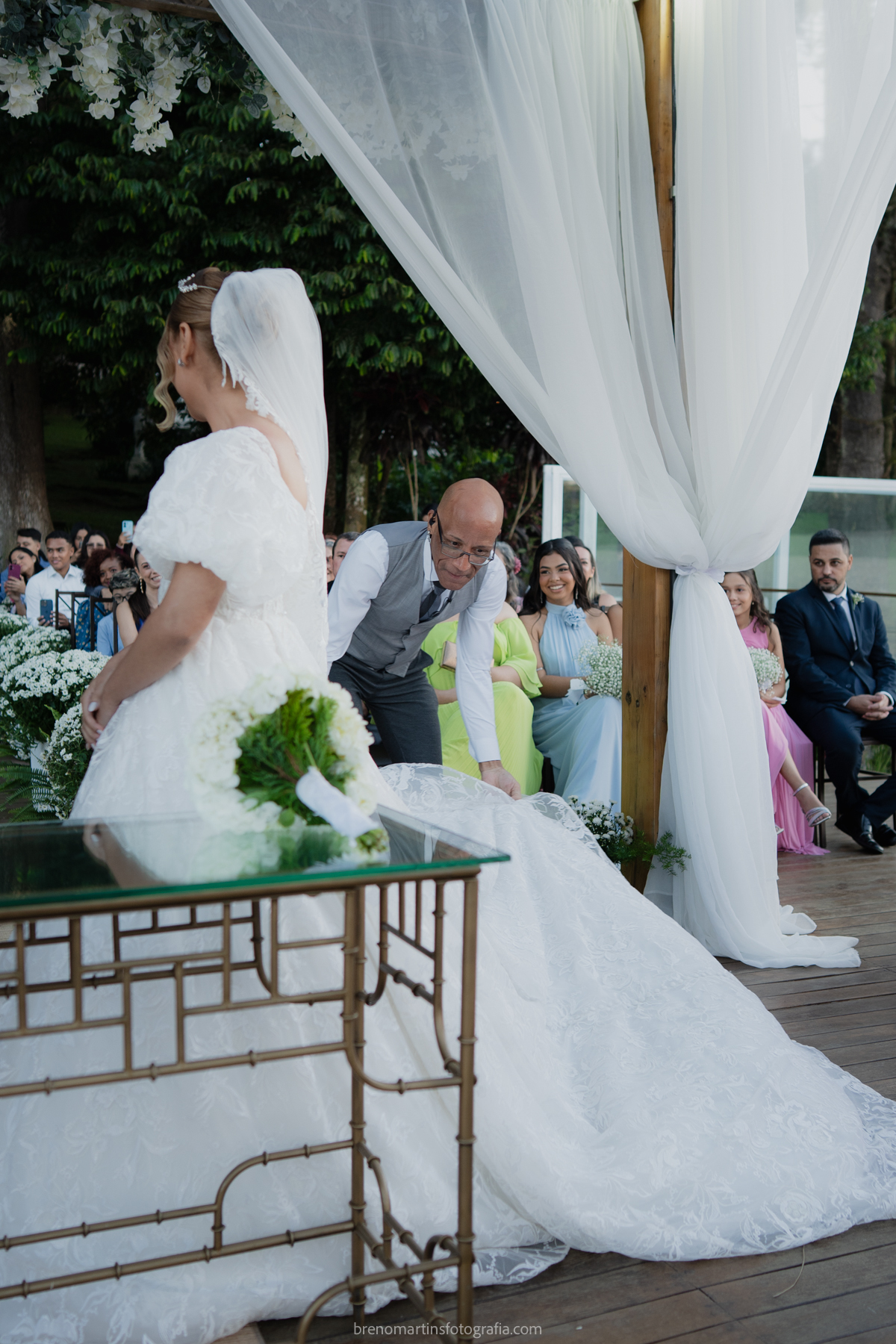camily-e-brayan-casamento-no-recanto-santa-rita-vestido-de-noiva-making-of-noiva-janela-brenomartinsfoto