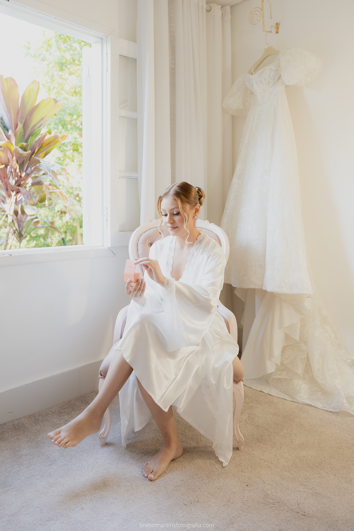 camily-e-brayan-casamento-no-recanto-santa-rita-vestido-de-noiva-making-of-noiva-janela-brenomartinsfoto