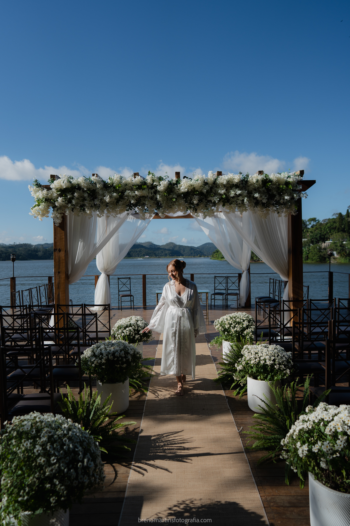 camily-e-brayan-casamento-no-recanto-santa-rita-vestido-de-noiva-making-of-noiva-janela-brenomartinsfoto