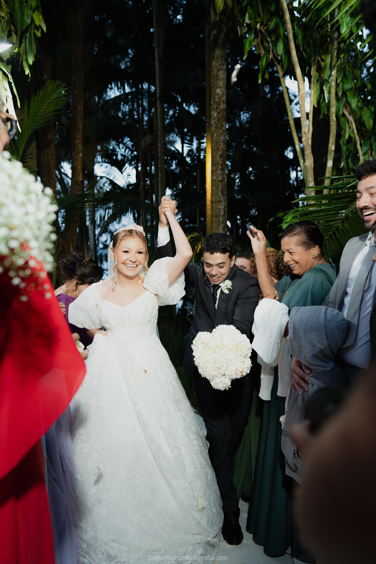 camily-e-brayan-casamento-no-recanto-santa-rita-vestido-de-noiva-making-of-noiva-janela-brenomartinsfoto
