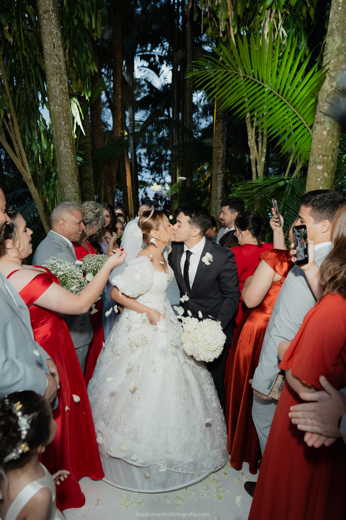 camily-e-brayan-casamento-no-recanto-santa-rita-vestido-de-noiva-making-of-noiva-janela-brenomartinsfoto