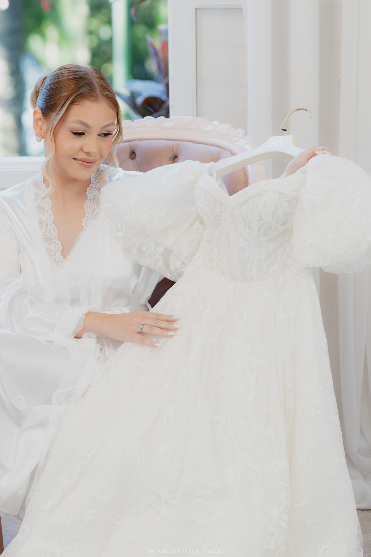 camily-e-brayan-casamento-no-recanto-santa-rita-vestido-de-noiva-making-of-noiva-janela-brenomartinsfoto