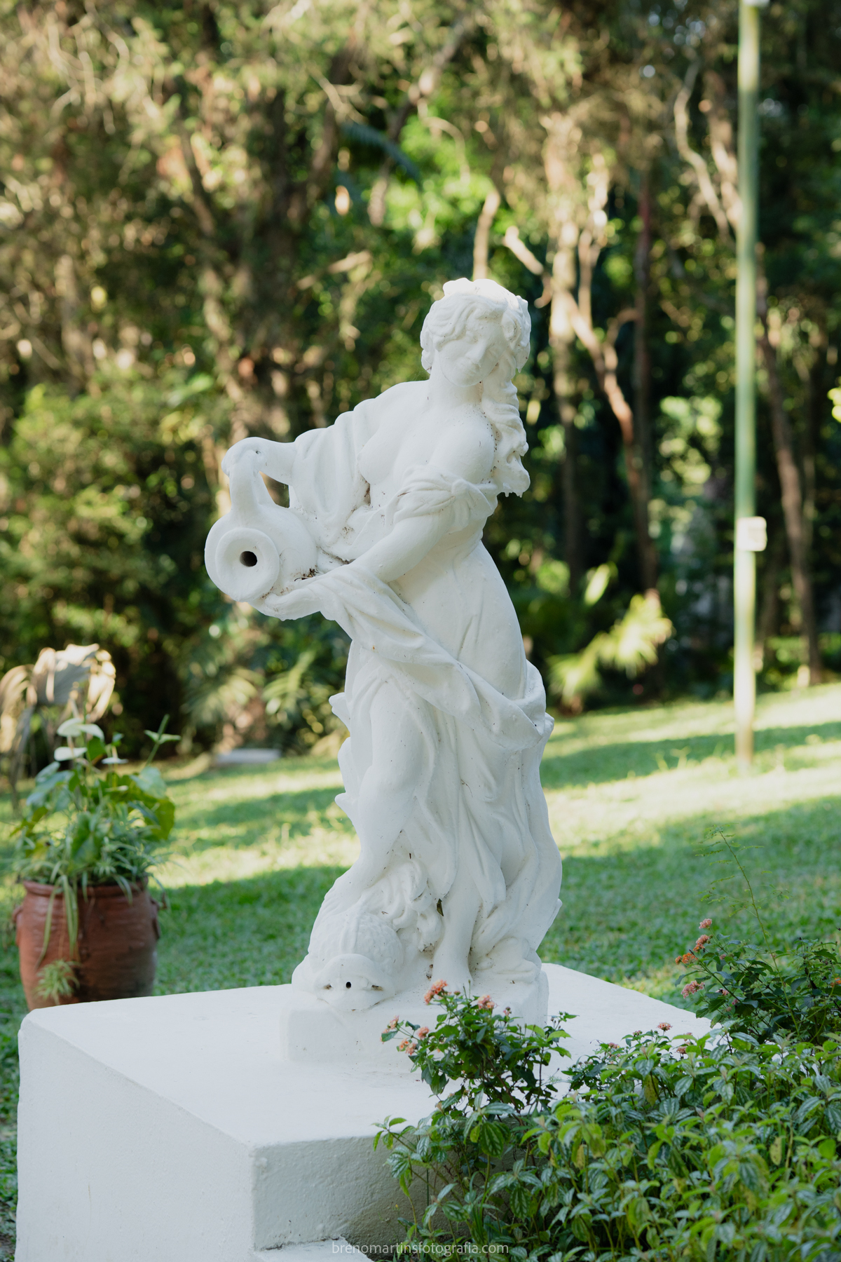 camily-e-brayan-casamento-no-recanto-santa-rita-vestido-de-noiva-making-of-noiva-janela-brenomartinsfoto