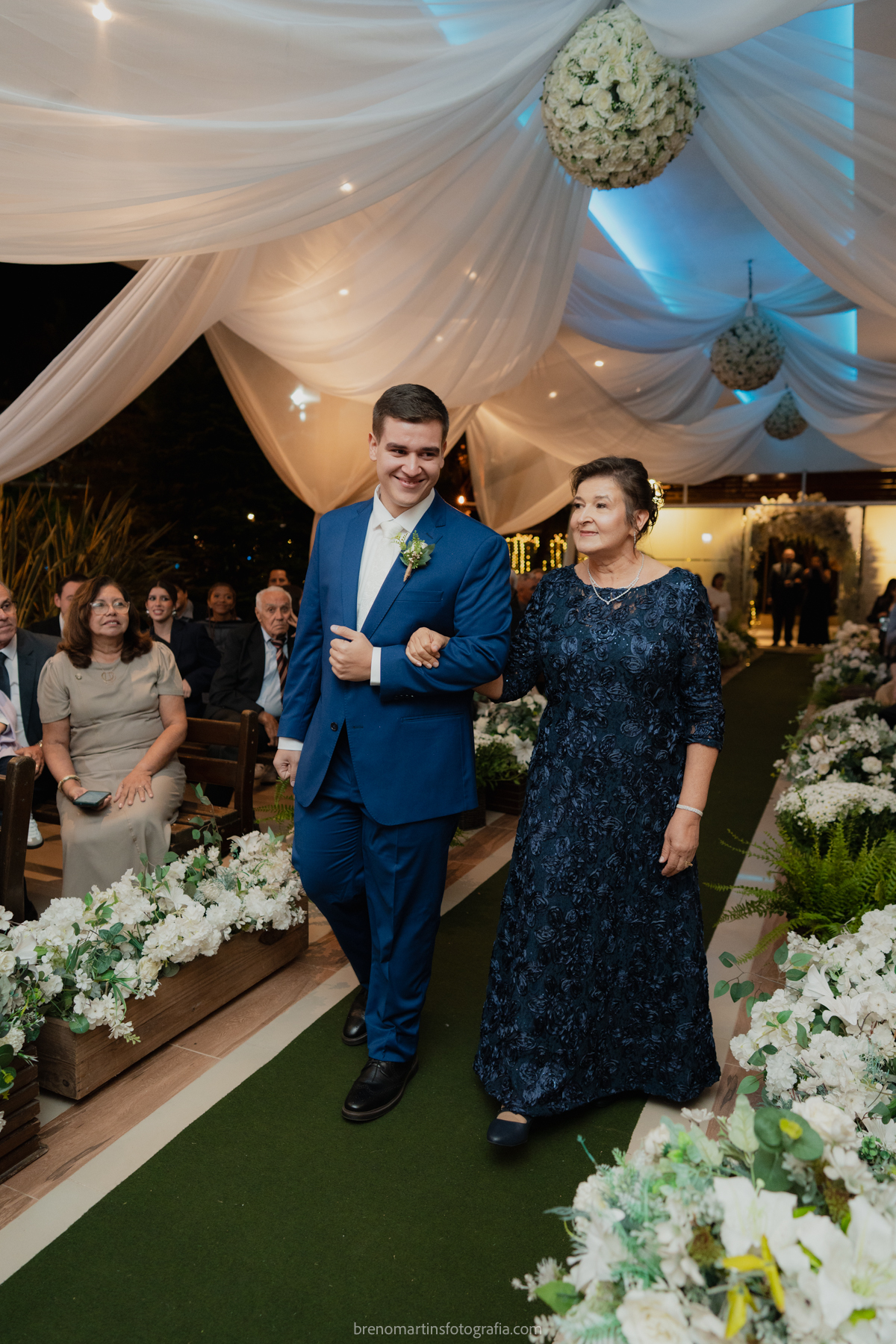 larissa-e-nicholas-lindo-casamento-no-espaco-alpes-serrano-brenomartinsfoto